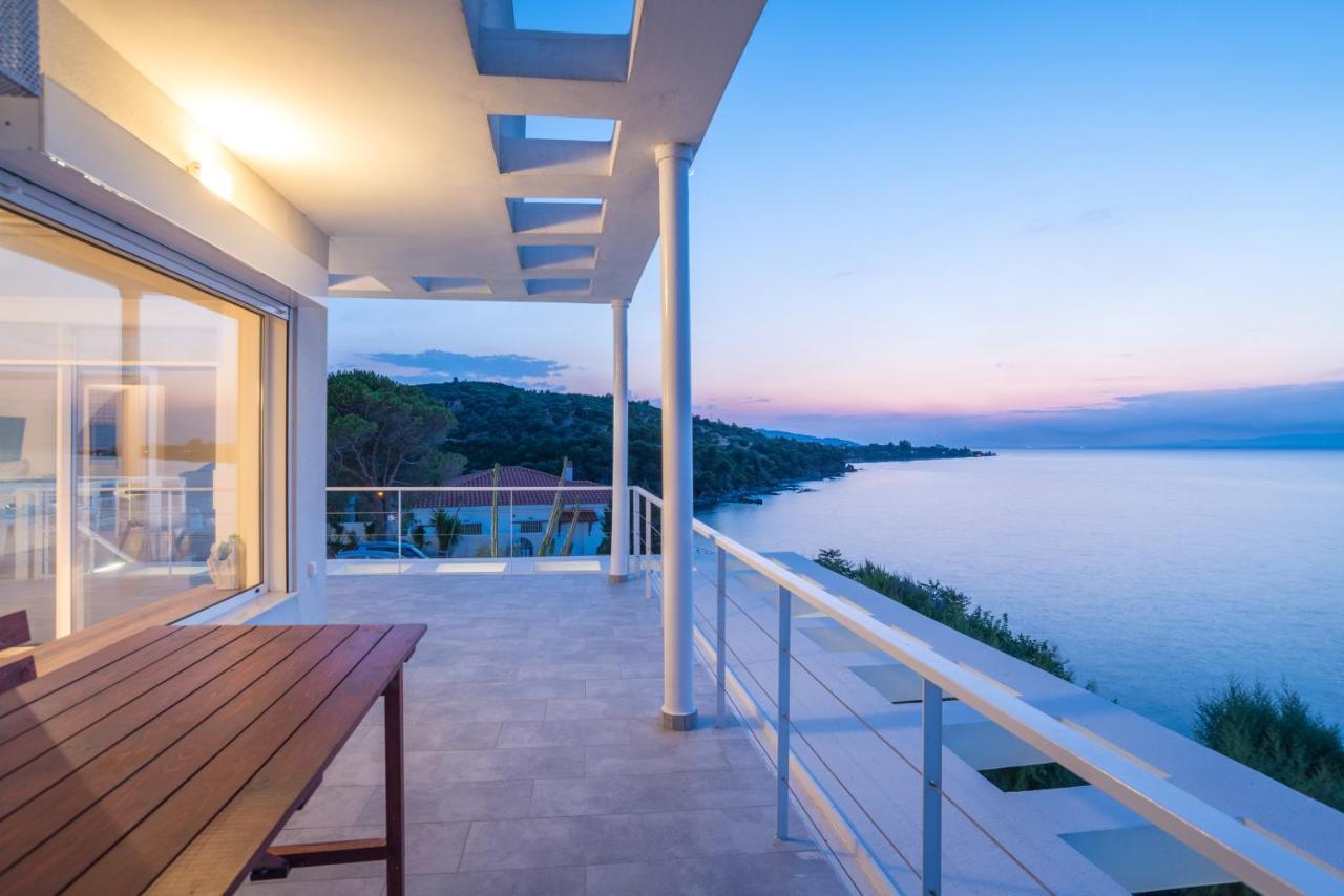 Epipleon Suites Agioi Apostoloi  Bagian luar foto