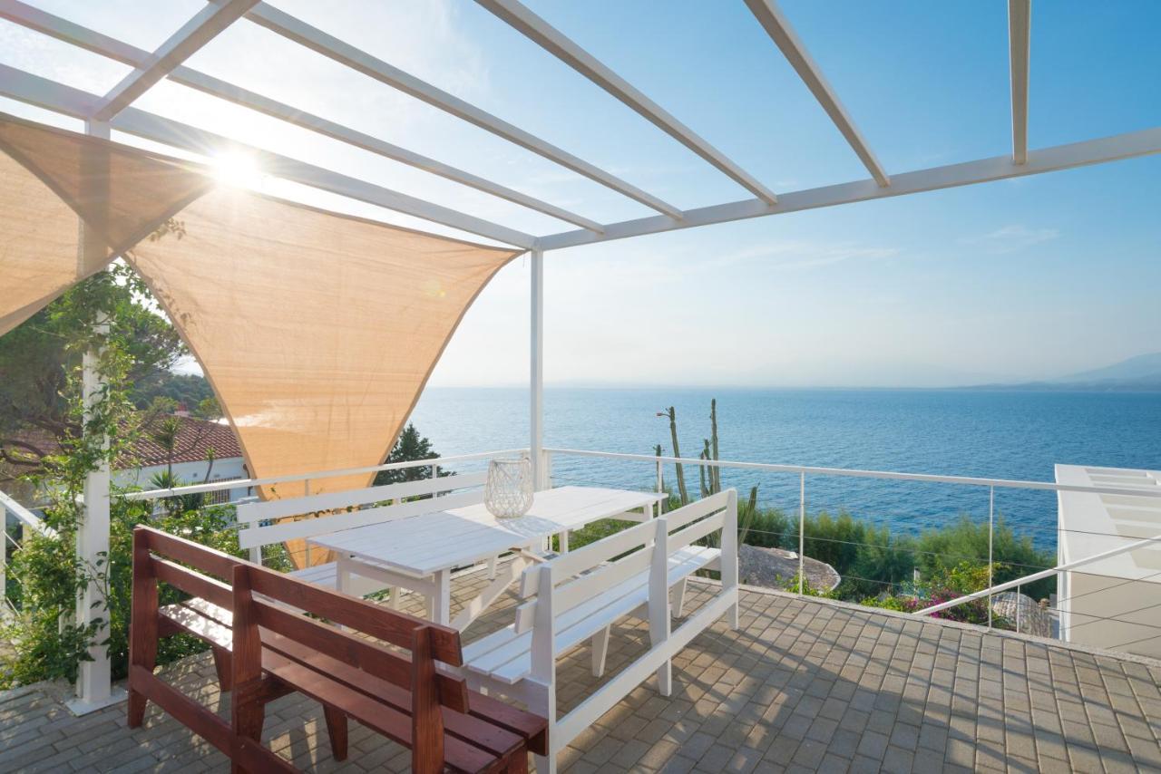 Epipleon Suites Agioi Apostoloi  Bagian luar foto
