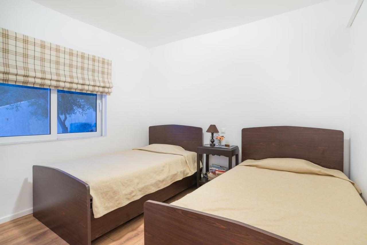 Epipleon Suites Agioi Apostoloi  Bagian luar foto