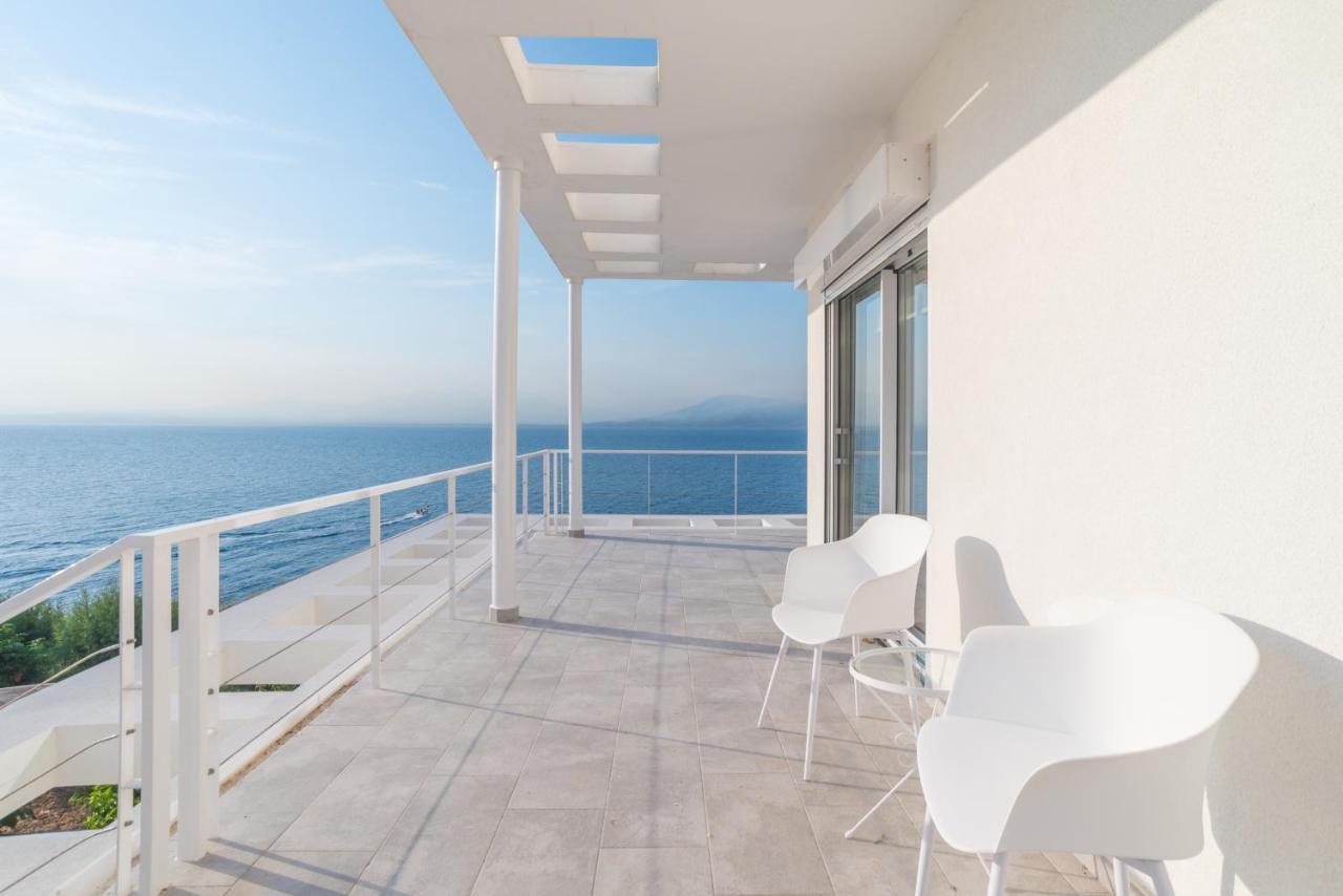 Epipleon Suites Agioi Apostoloi  Bagian luar foto