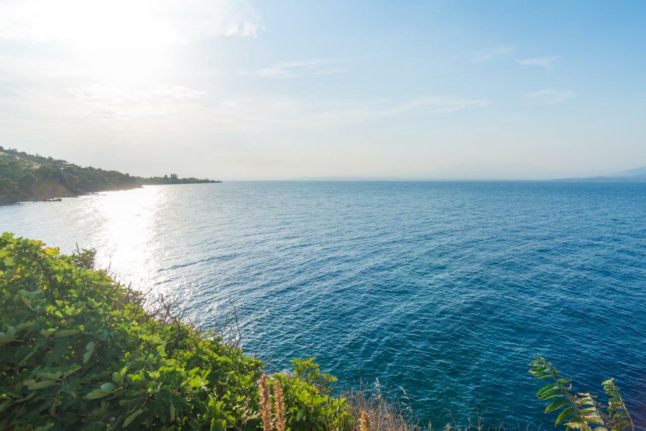 Epipleon Suites Agioi Apostoloi  Bagian luar foto