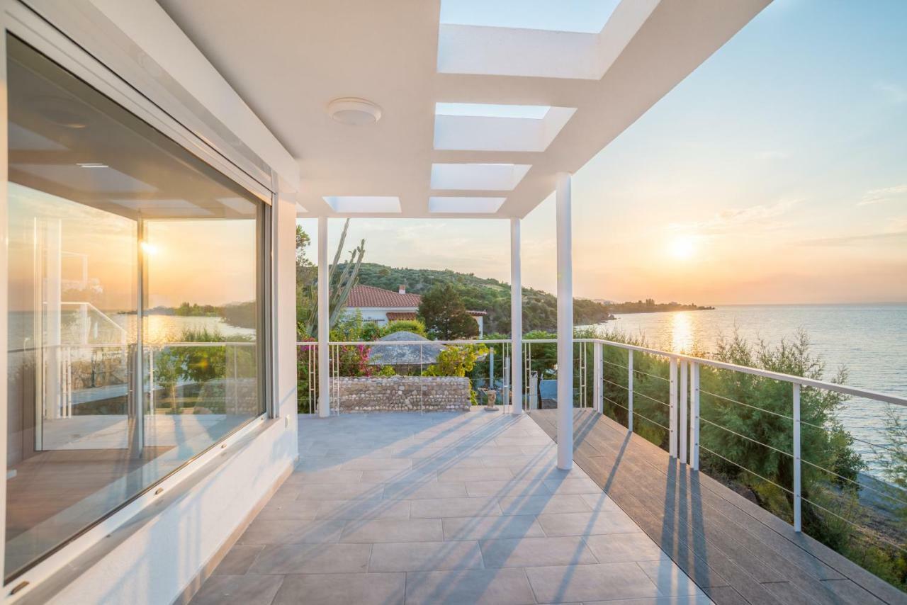 Epipleon Suites Agioi Apostoloi  Bagian luar foto