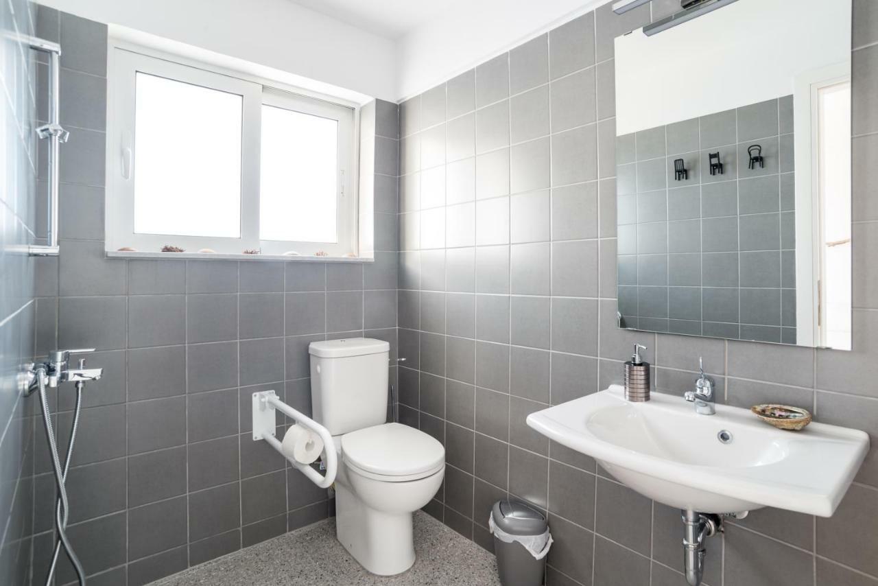 Epipleon Suites Agioi Apostoloi  Bagian luar foto