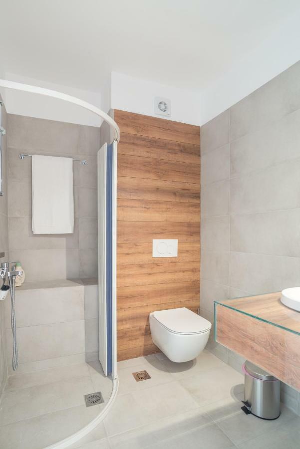 Epipleon Suites Agioi Apostoloi  Bagian luar foto