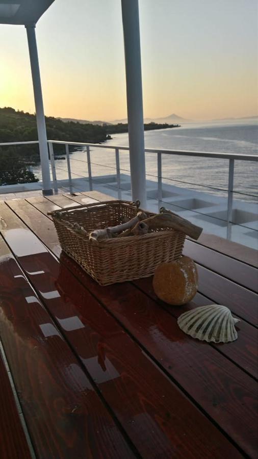 Epipleon Suites Agioi Apostoloi  Bagian luar foto